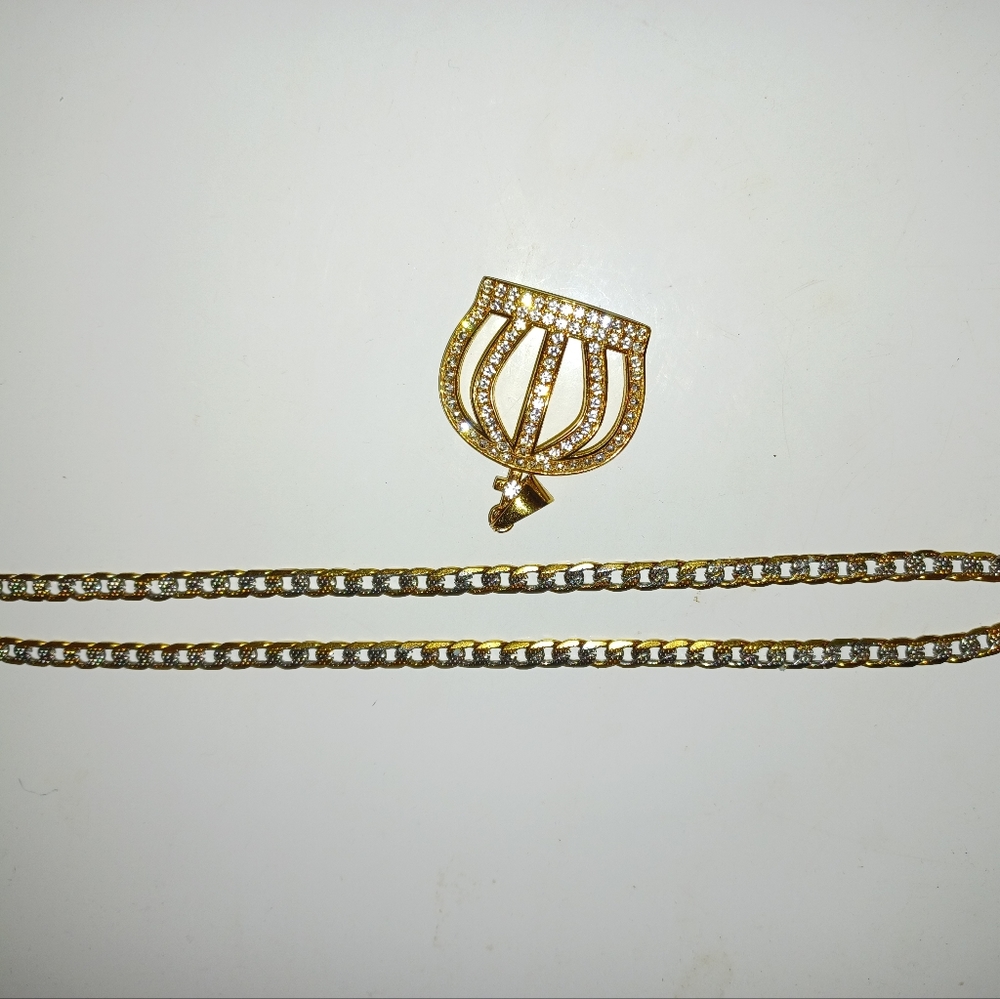 Cuban gold/silver Neckalce a d Crown charm (Not real)